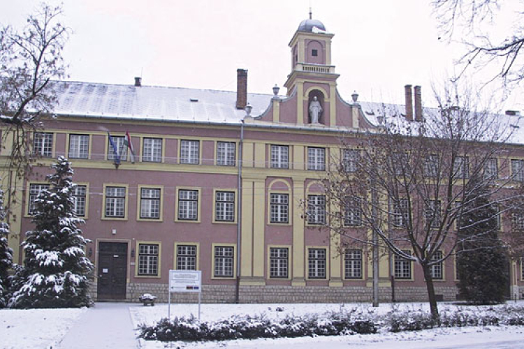 Az Apáczai Csere János  Szakközépiskola várja a képzések iránt érdeklődőket