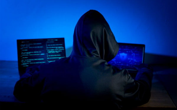 Rémhírterjesztés miatt fogtak el egy férfit Pécsen