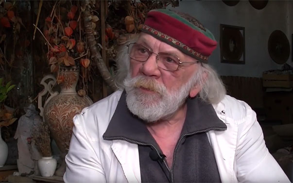 Varga Gábor dombóvári keramikus-szobrász a Magyar Művészeti Akadémia tagja lett.