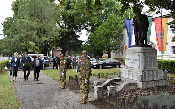 A dombóvári hősökre emlékeztek