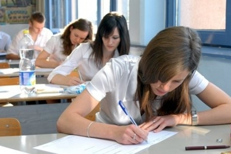Érettségi - Ma kezdődnek az őszi vizsgák