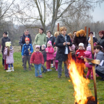 Kiszebáb égetés Kaposszekcsőn