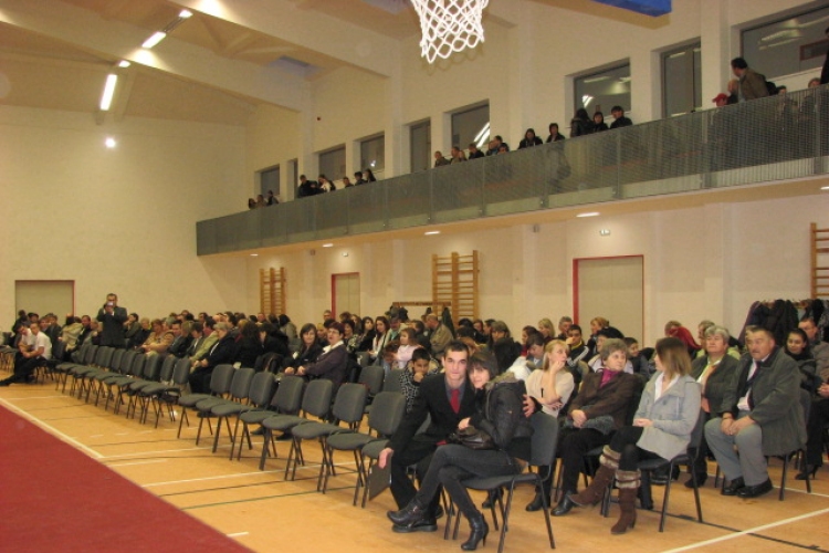 A sásdi középiskola szalagavató ünnepsége 2012.02.03.