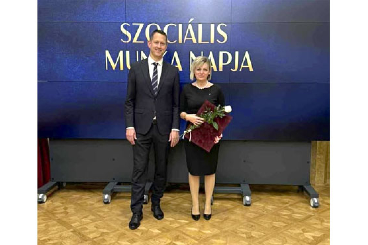 Miniszteri elismerő oklevelet vehetett át Horváthné Gyánó Bernadett