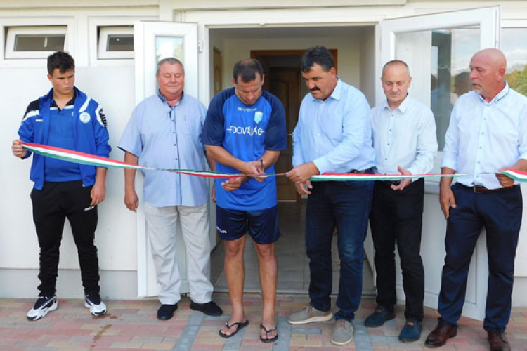 Ujvári Kálmán labdarúgó edzőről nevezték el a sporttelepet